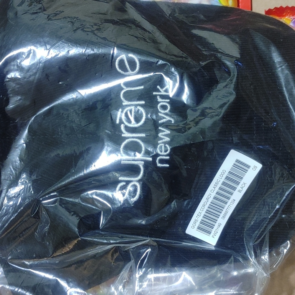 Supreme Gore-Tex Corduroy Classic Logo Cap